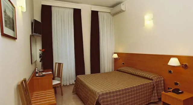 Hotel principe, Забронировать Отель Отели Лацио с бассейном, Бассейн