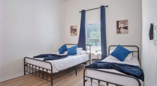 Bright and Clean 3 Bedroom Near Fun Riverwalk!, Забронировать Апартаменты/квартира Сан-Антонио Bexar County, рядом с Pittman-Sullivan Park