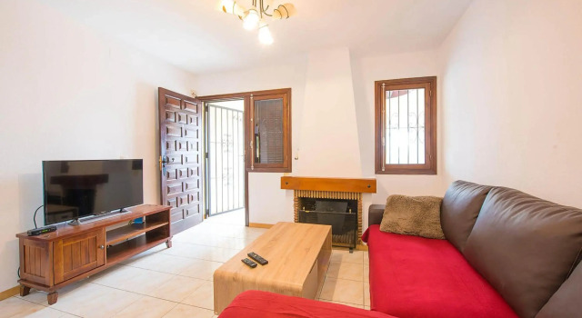 Bungalow Salud - PlusHolidays, Забронировать Отель Отели Кальпе с бассейном, Бассейн