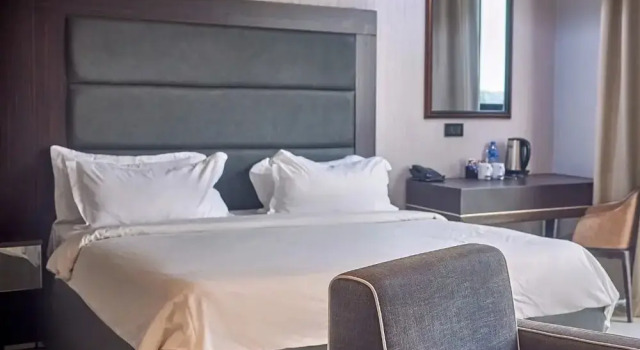 Номер Economy Viraaj Grand Hotel