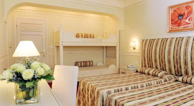 Четырёхместный номер Standard Park Hotel Villaferrata