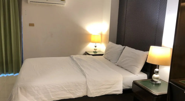 Двухместный номер Deluxe с балконом S.C. Heritage Hotel