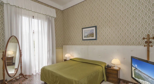 Люкс с балконом Hotel Verdemare