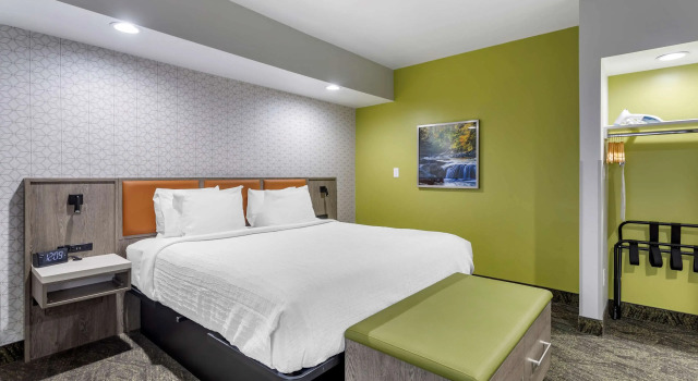 Четырёхместный люкс с балконом Best Western Plus Apple Valley Lodge Pigeon Forge