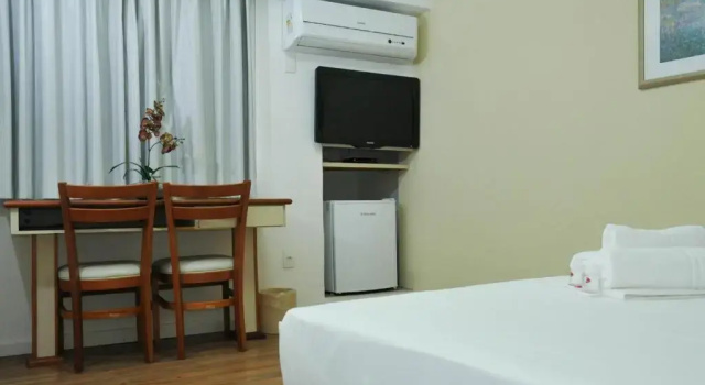Двухместный номер Standard Inter Plaza Hotel