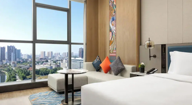 Crowne Plaza Huaihua by IHG, Забронировать Отель Хуайхуа Хунань