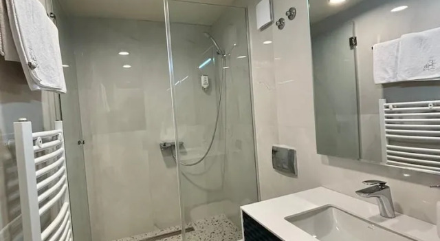 Двухместный номер Superior с балконом Art Loft Hotel 4*