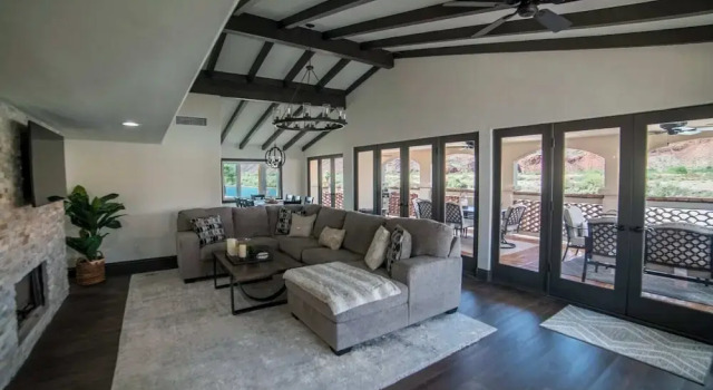 Gorgeous Hacienda on the River! Private Dock!, Reserva ahora Hotel Parker Strip Estados Unidos