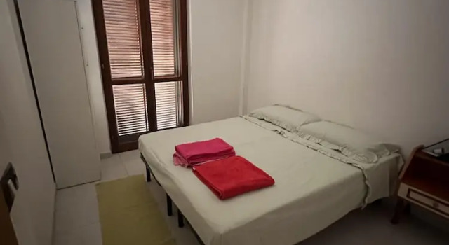 2 Bed Villa - Sleeps 4 - Pets - Garden - Parking, Rezerwuj Willa Amendolara Kalabria