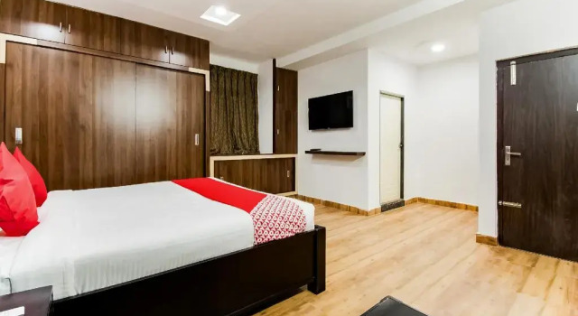 Sriman Inn by OYO Rooms, Rezerwuj Hotel Guntur Andhra Pradesh