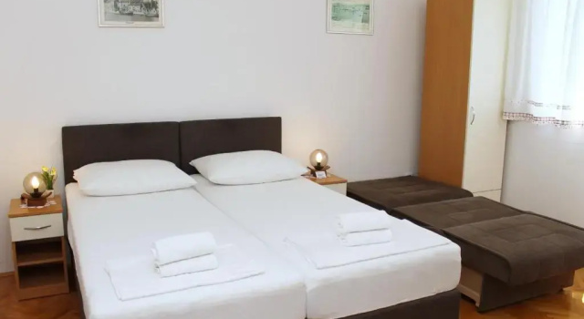 Mito Rooms and Apartments, Забронировать Апартаменты/квартира Недорогие отели Трогир, рядом с Church of St. Barbara, недорого