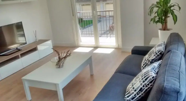 Apartamento Pza. Juan XXIII, Rezerwuj Apartament Hotele w Baskonia z parkingiem, Parking