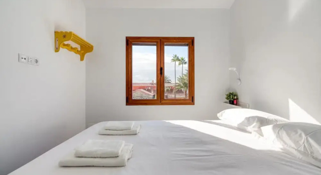 Nice Apartment Swimming Pool, Parking and Terrace
