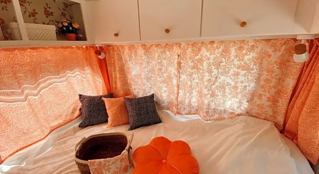 Het Caravannetje B&B - retro glamping, Prenota Campeggio Leidschendam Olanda Meridionale