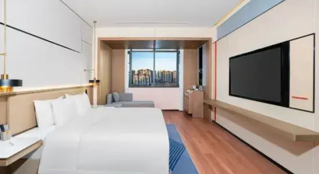 Люкс Deluxe Holiday Inn Express Yueyang Pingjiang, an IHG Htl