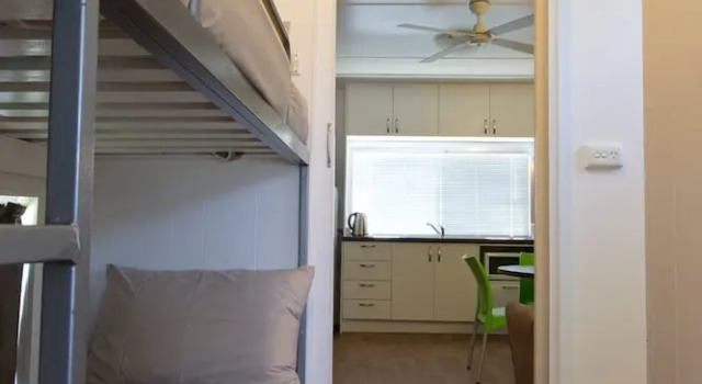Четырёхместный номер Standard c 1 комнатой BIG4 Mornington Peninsula Holiday Park
