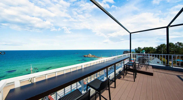 Gangneung The First Pension, Prenota Hotel Gangneung 