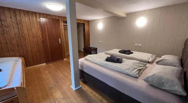 Wood Lodge, Book Hotel Hotels in Vorarlberg with Parking, Parking