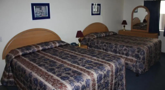Четырёхместный номер Standard Sunny Beach Motel