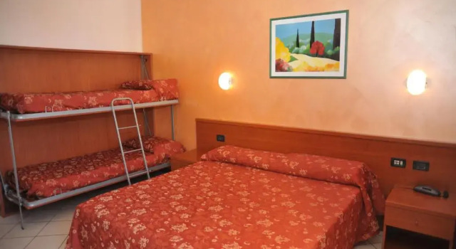 Четырёхместный номер Standard Hotel Stazione