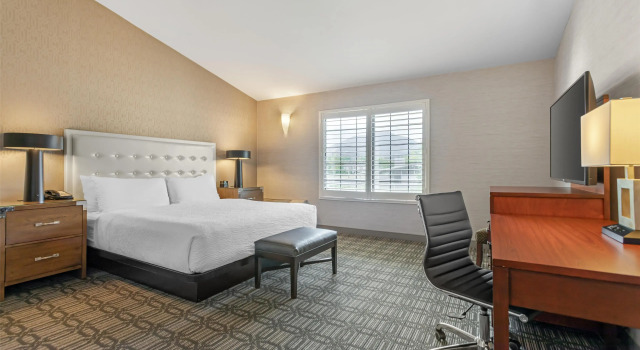 Двухместный номер Standard с балконом Best Western Plus Stevenson Manor