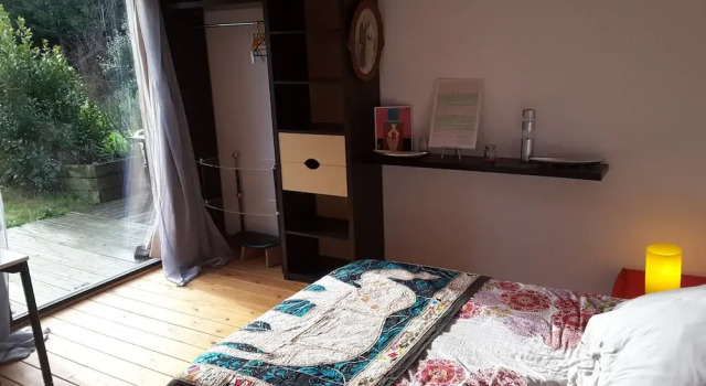 Maison bois bioclimatique, Rezerwuj Hotel Hotele w Erquy z parkingiem, Parking