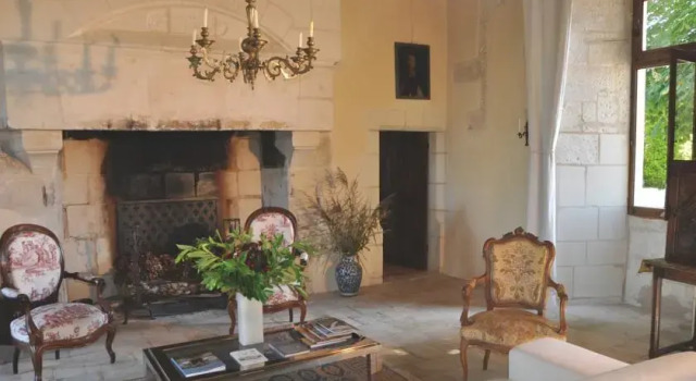 Chambres dHôtes Manoir de La Boulinière, Забронировать Отель Юссо Вьен
