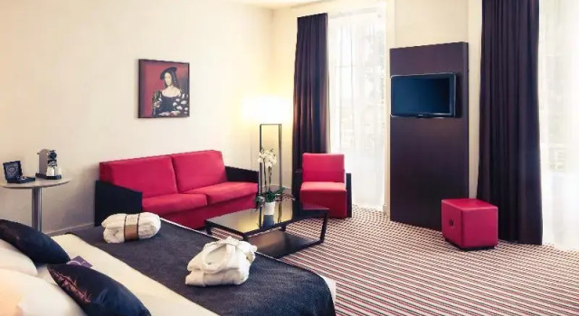 Номер Deluxe Mercure Angoulême Hôtel de France