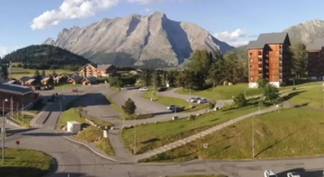 Studio à la montagne vue imprenable sur la vallee, Prenota Appartamento Hotel a Alvernia con parcheggio, Parcheggio