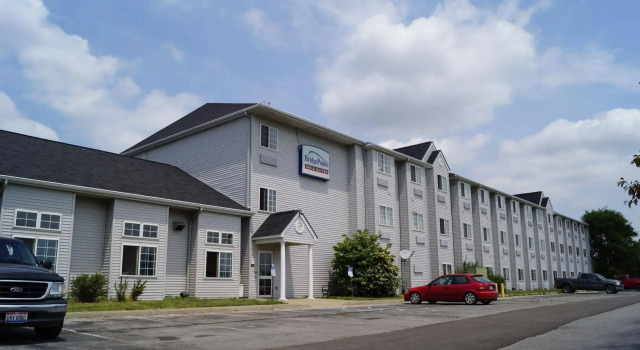 Toledo BridgePointe Inn & Suites By Hollywood Casino, Downtown, Owens, Prenota Hotel Toledo Ohio