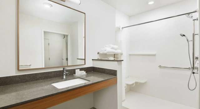 Четырёхместный номер Standard Fairfield Inn & Suites by Marriott Raleigh Wake Forest