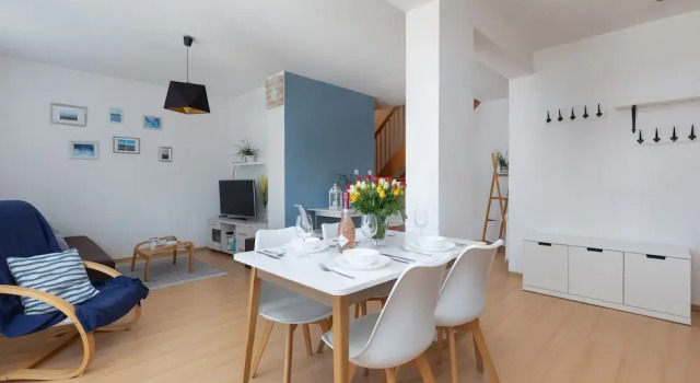 Chrobrego 2-bedroom Apartment by Renters, Забронировать Апартаменты/квартира Свиноуйсьце Западно-Поморское воеводство, рядом с Sea Fishing Museum