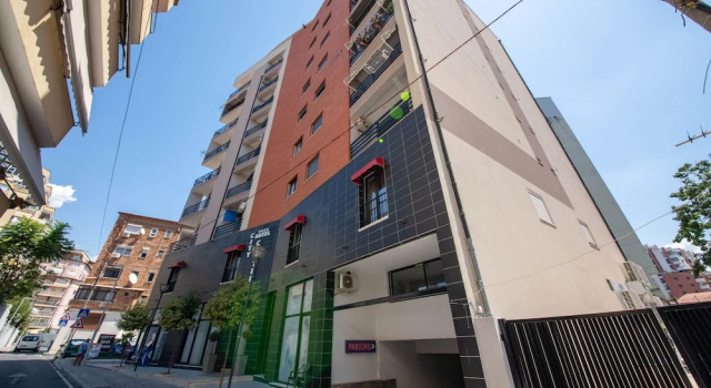 Milingona City Center Hostel, Забронировать Хостел Недорогие отели Тираны, рядом с Skanderbeg Square, недорого