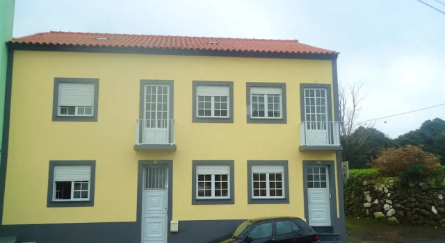 House With 5 Bedrooms in São Bento, With Wonderful City View, Balcony and Wifi, Rezervovat Hotel Hotely v Terceira s parkováním, Parkování