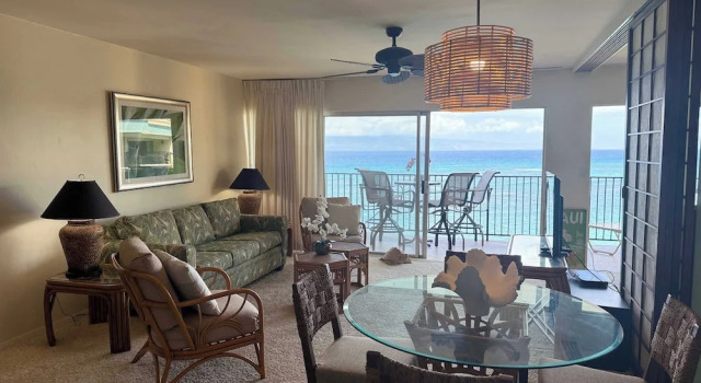 Top Floor Oceanfront Whales 2 Kings Big Lanai