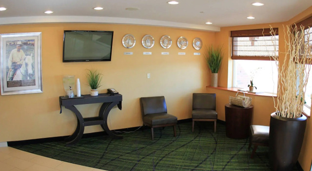 Fairfield Inn by Marriott New York LaGuardia Airport/Flushing, Забронировать Отель Отели Нью-Йоркской агломерации с парковкой, Парковка