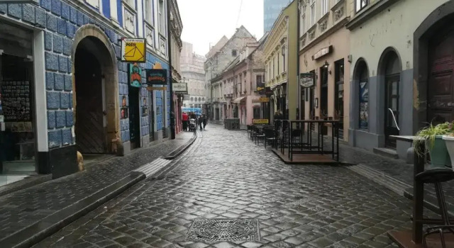 CENTER 23 - Old Town