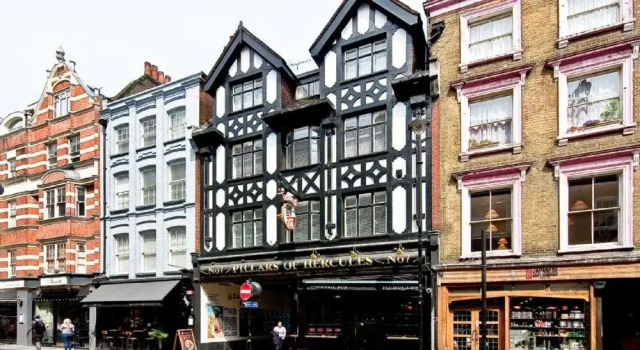 Коттедж F6 Greek Street by City Living London