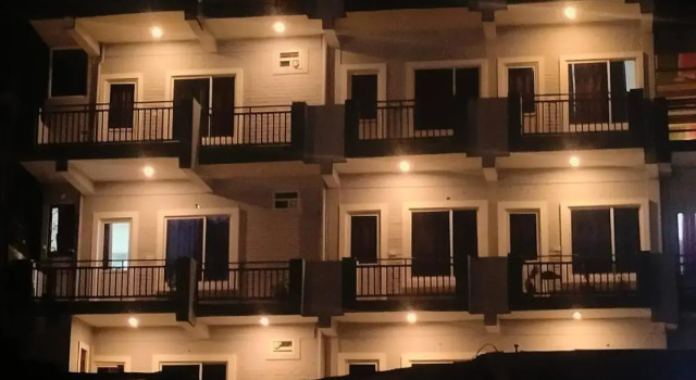 Chandra Palace, Rezervovat Hotel Rišikéš Uttarakhand