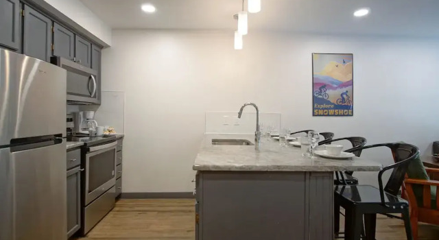 Rimfire 259 : Walking Distance to Village,slopes, 1 Br Sleeps 4