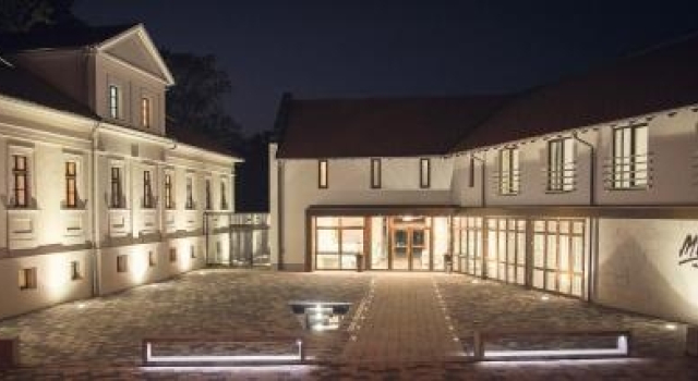 Munkcsy Hotel, Book Hotel Bekescsaba Bekes