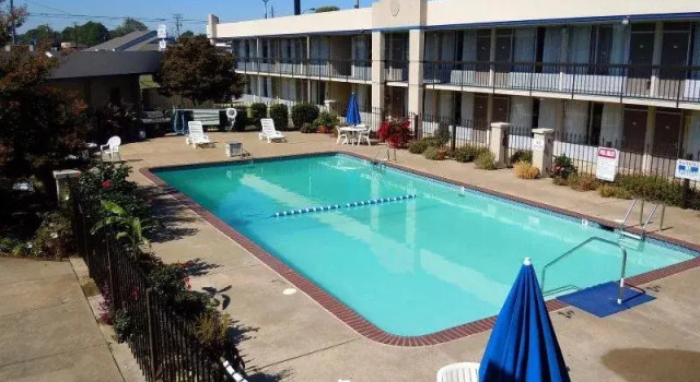 Best Western Dyersburg Inn, Prenota Hotel Hotel a Tennessee con piscina, Piscina
