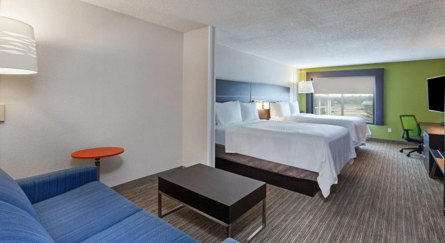 Четырёхместный люкс Holiday Inn Express New Orleans East by IHG