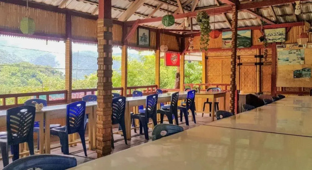 Kelimutu Lodge Moni at Desa Wisata Waturaka, Reservar Pousada (com pequeno-almoço) Moni Indonésia