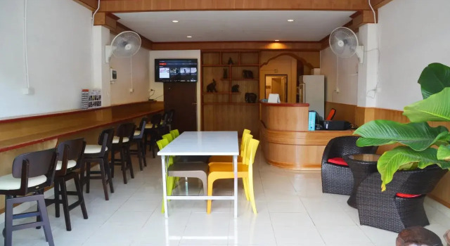 Chang Hostel