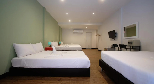 Семейный номер Standard с красивым видом из окна Resort V - MRT Huai Khwang