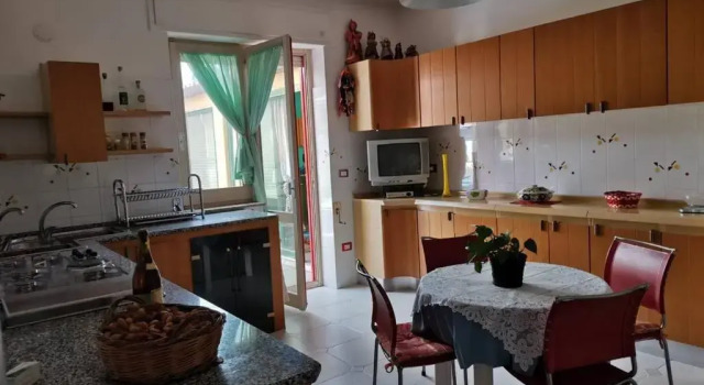 Spazioso e luminoso appartamento a Bosa Sardegna!, Забронировать Апартаменты/квартира Апартаменты Боза, Апартаменты/квартира