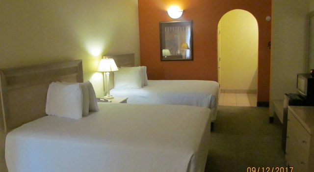 Standard- firedobbelt værelse Sunbridge Inn & Suites
