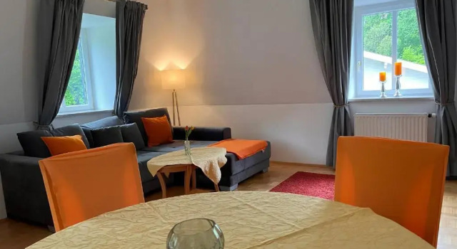 Апартаменты с 2 комнатами с балконом Tivoli Apartments