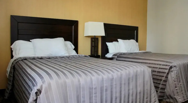 Четырёхместный номер Deluxe Victoria Motor Inn